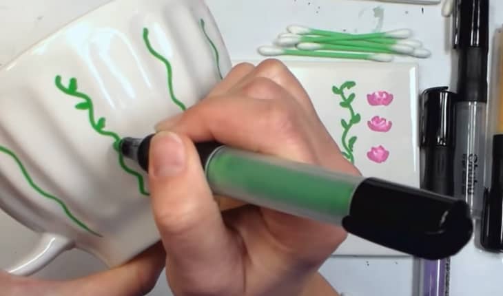 Painting Ceramic Mugs With Paint Pens
